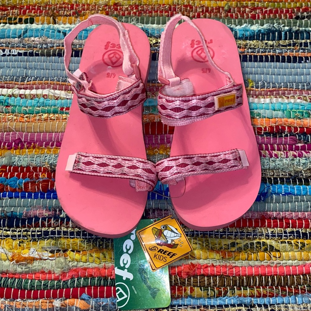 REEF velcro sandal
